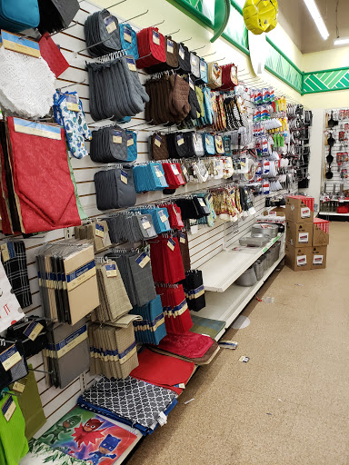 Dollar Store «Dollar Tree», reviews and photos, 168 Glen Cove Rd #C, Carle Place, NY 11514, USA