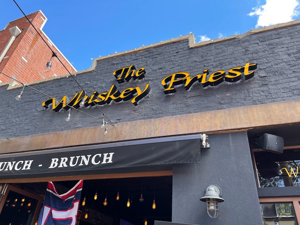 The Whiskey Priest 07109
