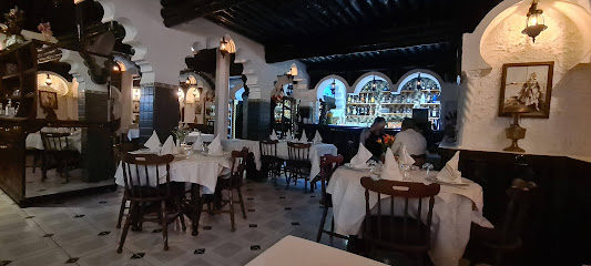 Restaurant El Djazair - P933+F7V, Bd de la Soummam, Oran, Algeria