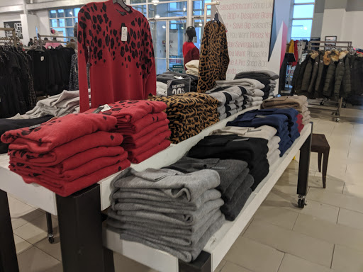 Shopping Mall «The Gallery at Westbury Plaza», reviews and photos, 900 Old Country Rd, Garden City, NY 11530, USA