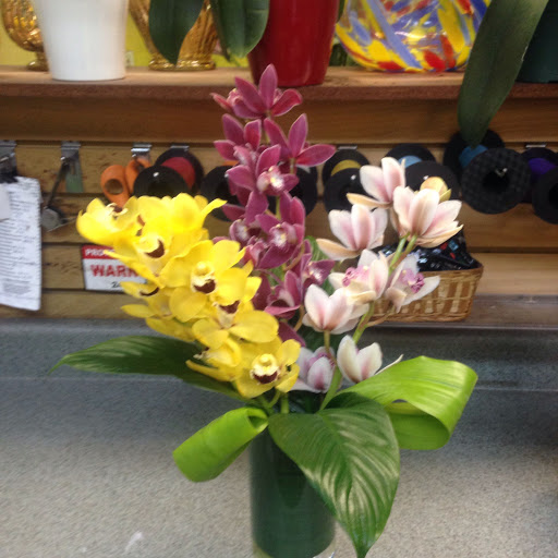 Florist «House of Plants Florist Inc», reviews and photos, 1670 Merriman Rd, Akron, OH 44313, USA