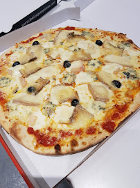 Pizza du Pizzas à emporter Amore Mio Pizza Scionzier - n°7