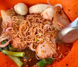 ร้านเชงลูกชิ้นปลาเยาวราช หน้า 7-11 ร่มไม้ ติวานนท์ 25 photo