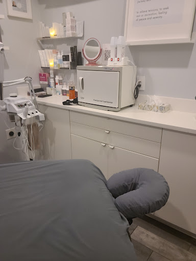 Beauty Salon «Spectrym Hair Salon», reviews and photos, 7202 Austin St, Flushing, NY 11375, USA