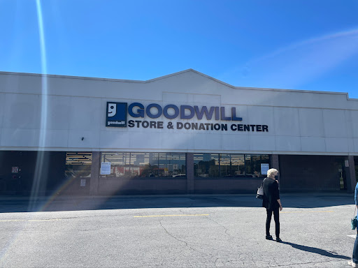 Thrift Store «Goodwill Store Hwy 58», reviews and photos