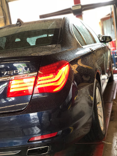 Auto Repair Shop «Arlington Auto Care», reviews and photos, 3298 Wilson Blvd, Arlington, VA 22201, USA