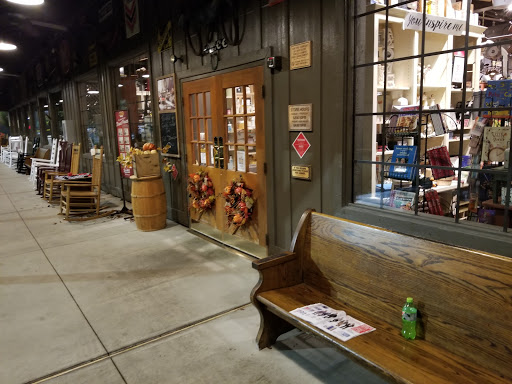 American Restaurant «Cracker Barrel Old Country Store», reviews and photos, 4700 Portsmouth Blvd, Chesapeake, VA 23321, USA