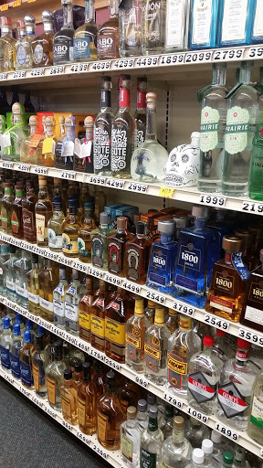 Liquor Store «Wiser Choice Liquor - Dayton», reviews and photos, 13691 Balsam Ln N, Dayton, MN 55327, USA
