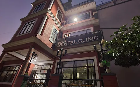 Dr. Mohit Balaji Dental Clinic and Implant centre image