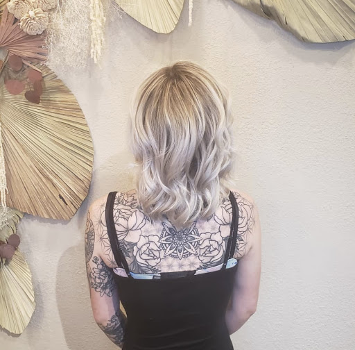 Hair Salon «Salon Salon of AMI», reviews and photos, 3612 E Bay Dr, Holmes Beach, FL 34217, USA