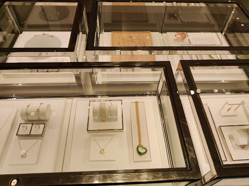 Jewelry Store «Tiffany & Co.», reviews and photos, 2855 Stevens Creek Blvd, Santa Clara, CA 95050, USA