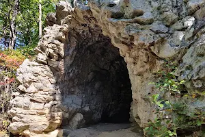 Tory's Den Cave image