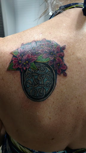 Tattoo Shop «Expressions Tattoo & Body Piercing», reviews and photos, 1619 N Florida Ave, Hernando, FL 34442, USA