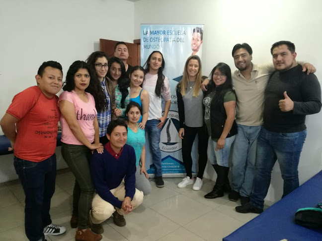 Escuela de Osteopatia Ecuador EOM - Escuela