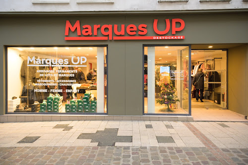 Marques UP Chartres à Chartres