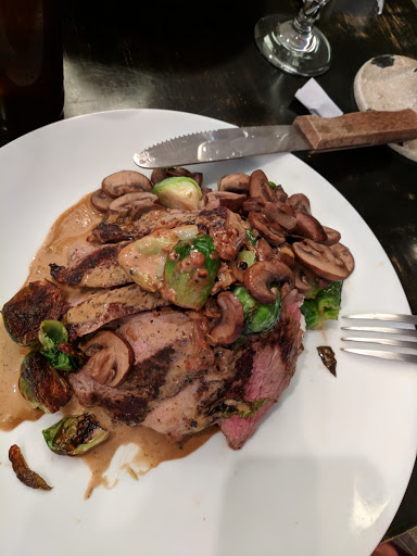 Bar «Jackpot Bistro», reviews and photos, 1652 NW Fairview Dr, Gresham, OR 97030, USA