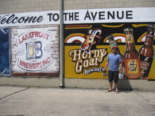 Liquor Store «Avenue Wine & Liquor Inc», reviews and photos, 4075 S Howell Ave, Milwaukee, WI 53207, USA