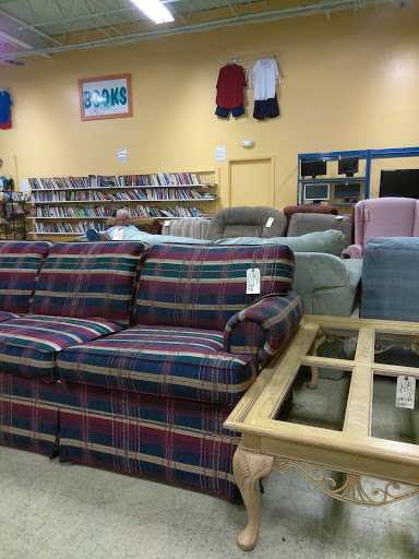 Thrift Store «Community Thrift Stores», reviews and photos, 1047 SE Military Dr, San Antonio, TX 78214, USA