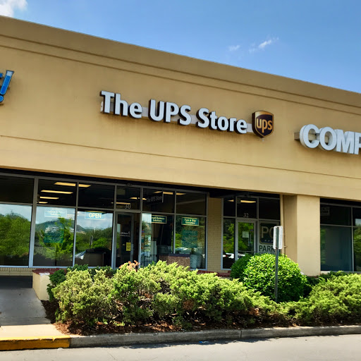 The UPS Store, 30 Westgate Pkwy, Asheville, NC 28806, USA, 