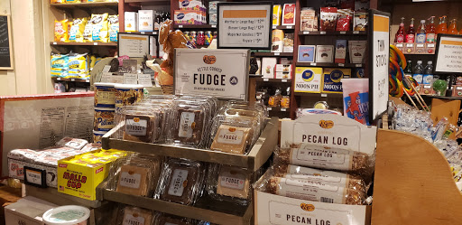 American Restaurant «Cracker Barrel Old Country Store», reviews and photos, 3703 Hillsborough Rd, Durham, NC 27705, USA