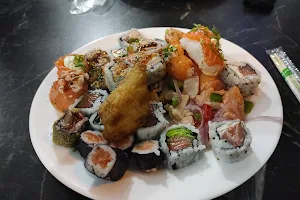 Thakay’s Sushi image