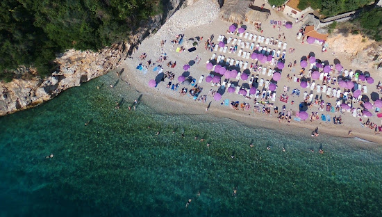Sveti Jakov beach
