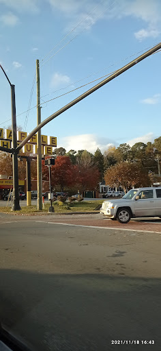 Shopping Mall «Holcomb 400 Shopping Center», reviews and photos, 1475 Holcomb Bridge Rd, Roswell, GA 30076, USA