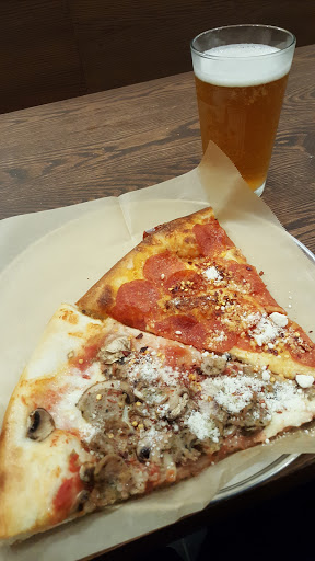 Pizza Delivery «Pagliacci Pizza», reviews and photos, 315 N 145th St, Seattle, WA 98133, USA