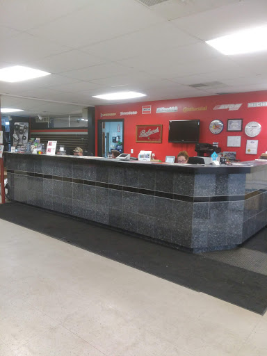 Auto Repair Shop «Fred Drake Automotive», reviews and photos, 4195 Dupont Pkwy, Townsend, DE 19734, USA