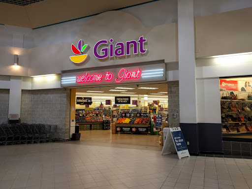 Grocery Store «Giant», reviews and photos, 6000 Greenbelt Rd # 3, Greenbelt, MD 20770, USA