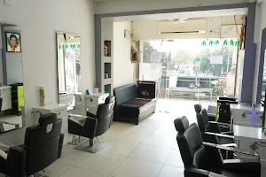 KULT SALON image