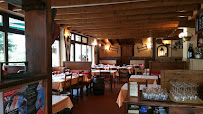 Atmosphère du Restaurant Le Paëllou à Les Deux Alpes - n°16