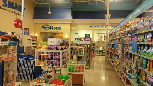 Pet Supply Store «PetSmart», reviews and photos, 39410 Argonaut Way, Fremont, CA 94538, USA