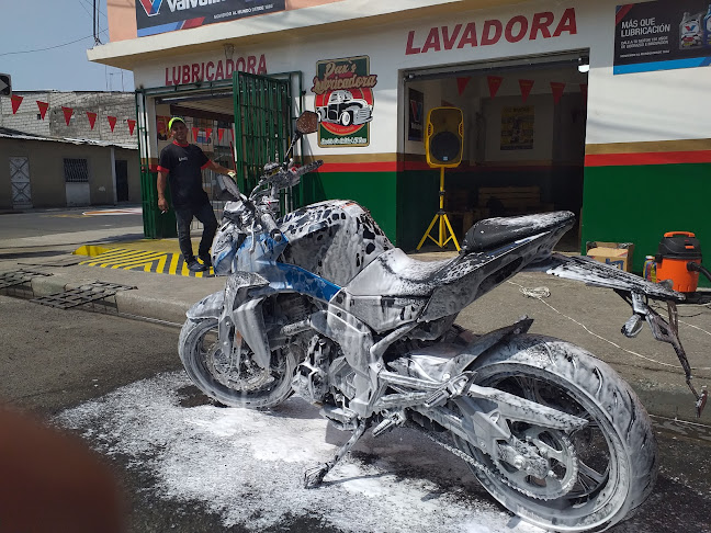 Opiniones de Lavadora y Lubricadora Dax's en Guayaquil - Servicio de lavado de coches