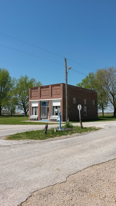 Beaconsfield Supply Store (The First Hy-Vee)