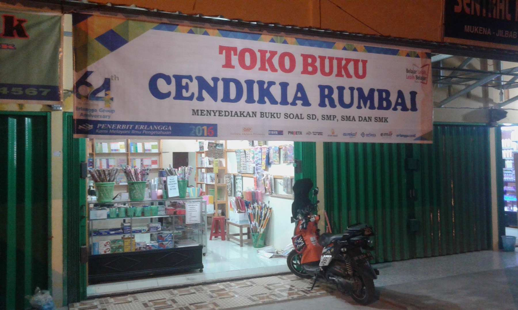 Toko Buku Cendikia Rumbai Photo