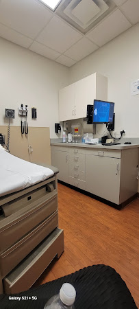 Baylor Scott & White Urgent Care - Irving - Photo 2 - Car repair in Irving, TX, Arlington