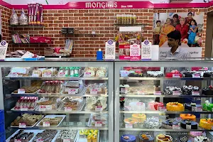 MONGINIS Cake Shop image