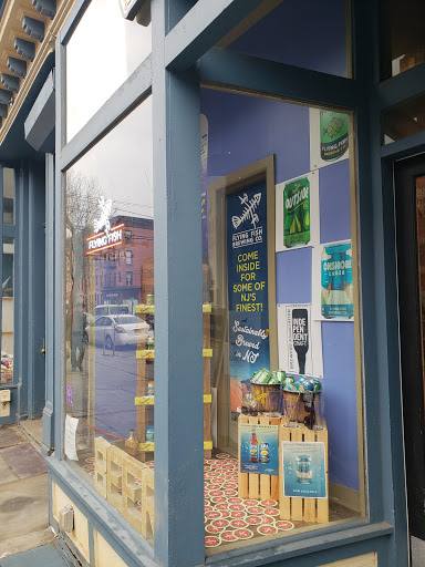 Liquor Store «Jersey Wines & Spirits», reviews and photos, 492 Jersey Ave, Jersey City, NJ 07302, USA