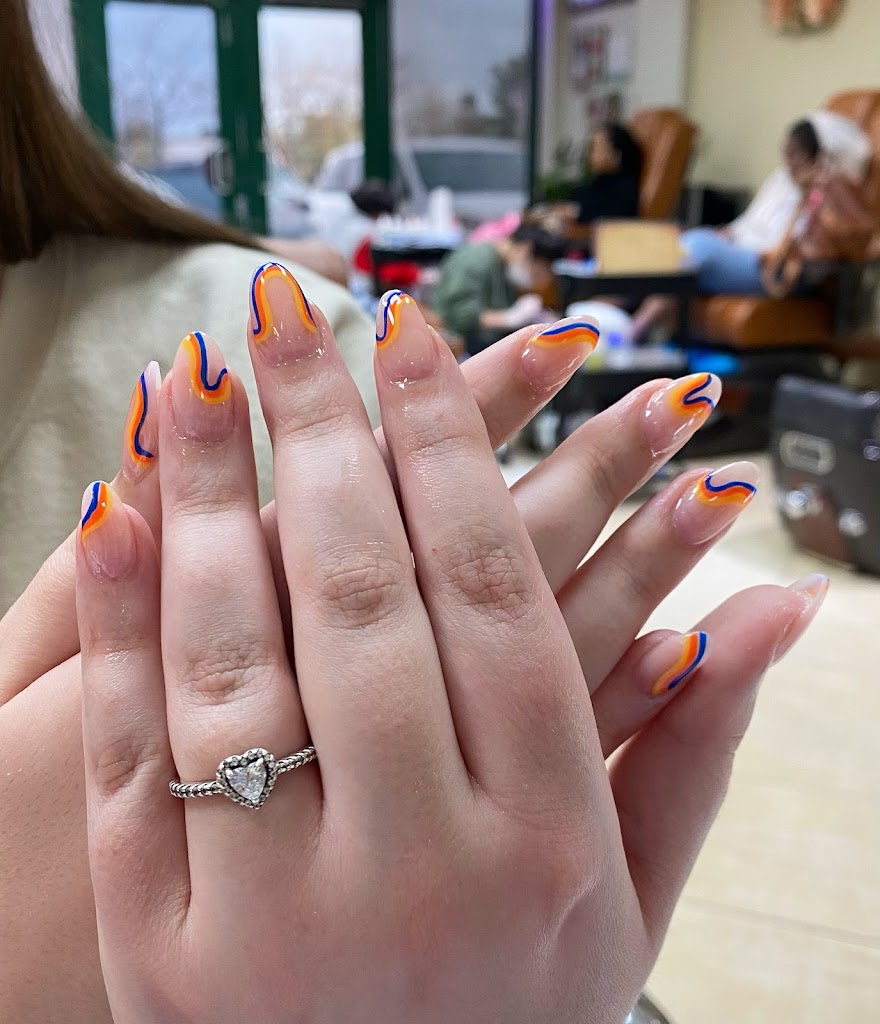 Pampered Nails & Spa 93534