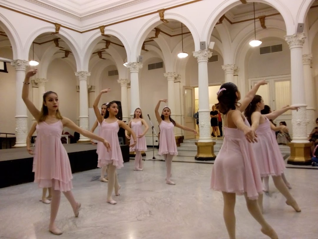 Escuela de Danzas Aída V. Mastrazzi