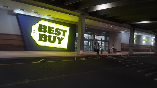 Electronics Store «Best Buy», reviews and photos, 1201 Broadway, Saugus, MA 01906, USA