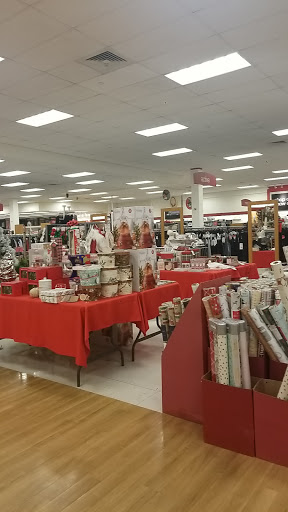 Department Store «T.J. Maxx», reviews and photos, 865 Bridgeport Ave, Shelton, CT 06484, USA