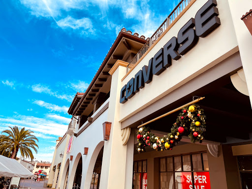 Shopping Mall «Carlsbad Premium Outlets», reviews and photos, 5620 Paseo Del Norte, Carlsbad, CA 92008, USA