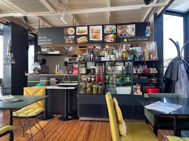 İstanbul'daki Thera’s Cafe Yorumları - Restoran