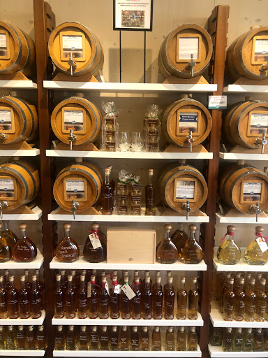 Liquor Store «VOM FASS», reviews and photos, 515 Nichols Rd, Kansas City, MO 64110, USA