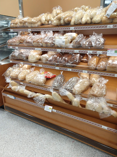 Shopping Mall «Fifth and Alton», reviews and photos, 1100 6th St, Miami Beach, FL 33139, USA