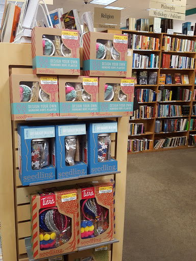 Book Store «Half Price Books», reviews and photos, 7600 150th St W, Apple Valley, MN 55124, USA