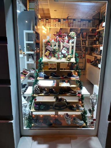 Zapatería Infantil 100 pies
