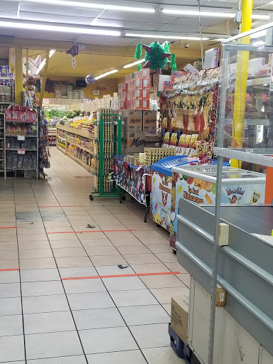 Grocery Store «Gonzales Supermarket», reviews and photos, 652 Collins St, Joliet, IL 60432, USA